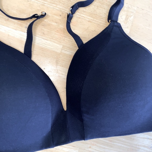 Lively the all day deep V no wire trio bra - Picture 3 of 6